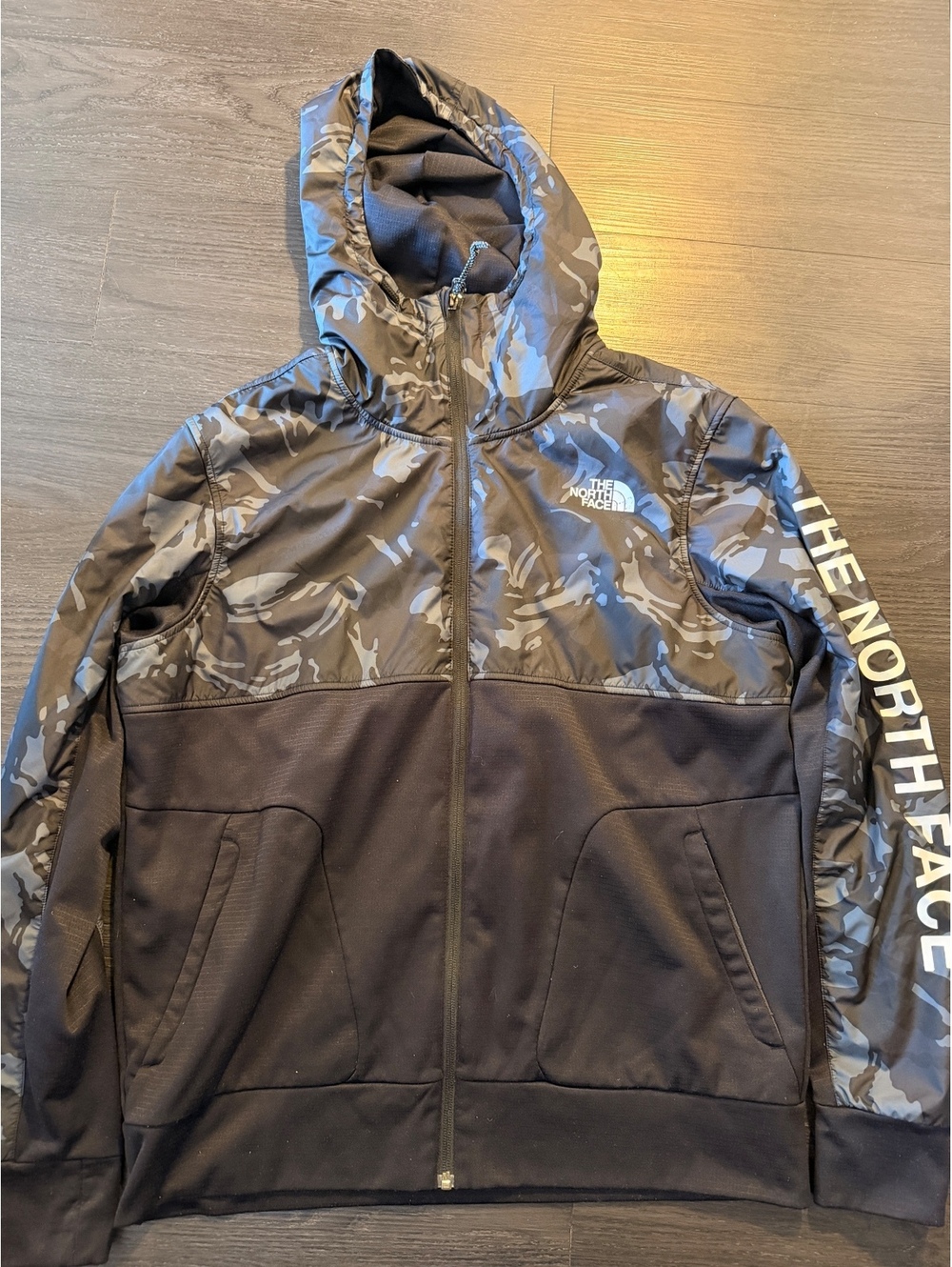 The North Face Men's Train N Logo Overlay Jacket L